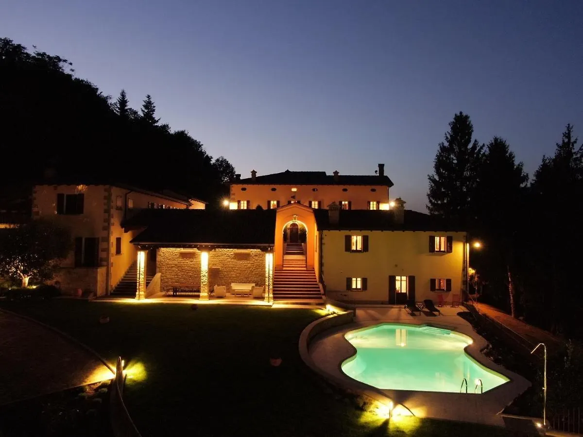 Borgo La Morra Villa Pavullo nel Frignano Vakantieboerderij